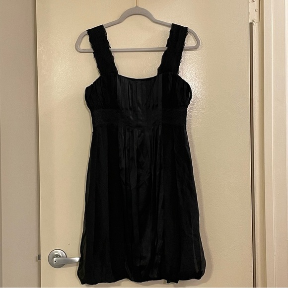 DIANE VON FURSTENBERG Acanthe Bubble Silk Lace Mini Dress in Black - Picture 2 of 5